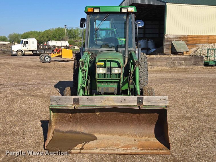 image for item ER1641 John Deere 5200 tractor