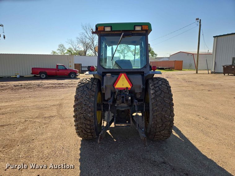 image for item ER1641 John Deere 5200 tractor