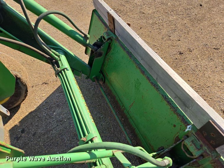 image for item ER1641 John Deere 5200 tractor