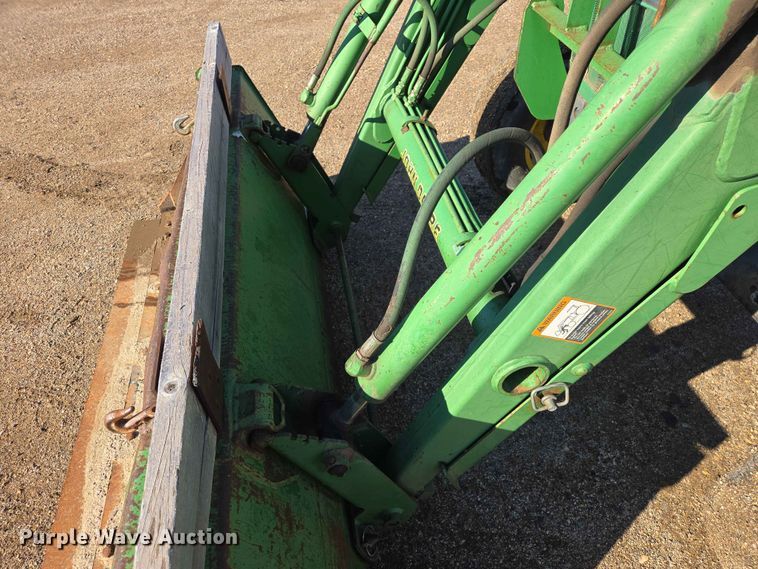 image for item ER1641 John Deere 5200 tractor