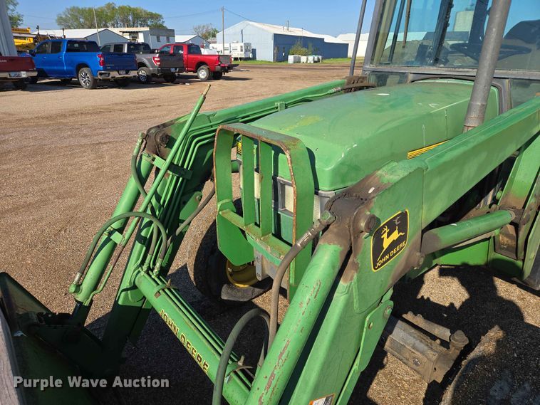 image for item ER1641 John Deere 5200 tractor