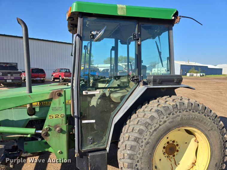 image for item ER1641 John Deere 5200 tractor