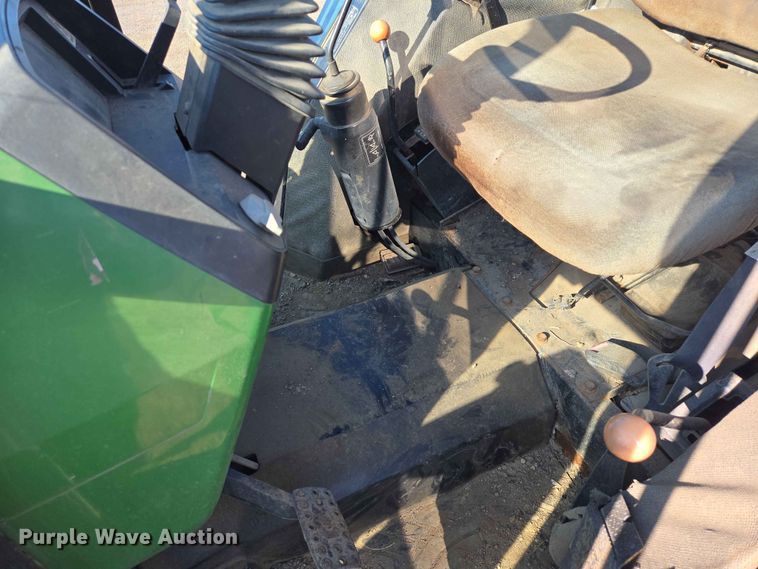 image for item ER1641 John Deere 5200 tractor