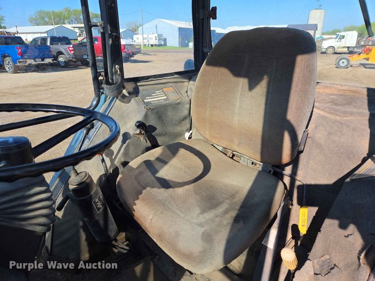 image for item ER1641 John Deere 5200 tractor