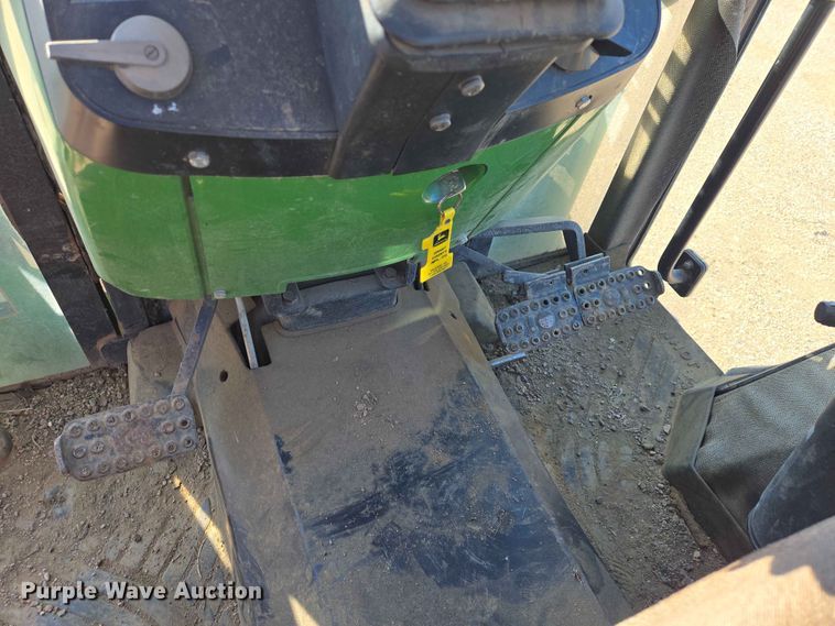 image for item ER1641 John Deere 5200 tractor