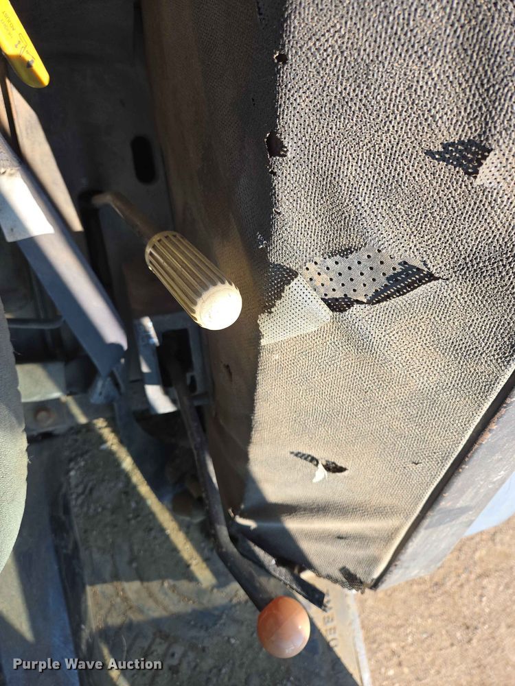 image for item ER1641 John Deere 5200 tractor