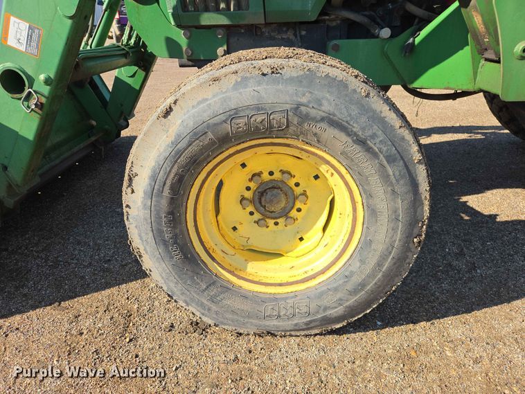 image for item ER1641 John Deere 5200 tractor