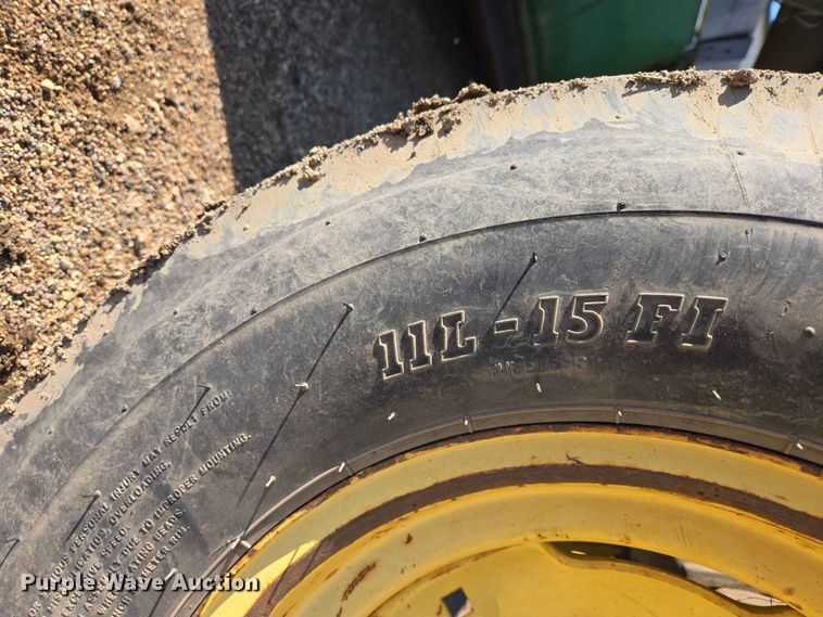 image for item ER1641 John Deere 5200 tractor