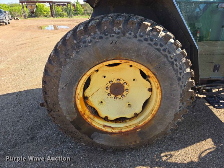 image for item ER1641 John Deere 5200 tractor