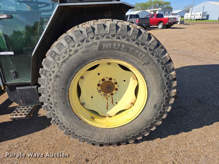 image for item ER1641 John Deere 5200 tractor