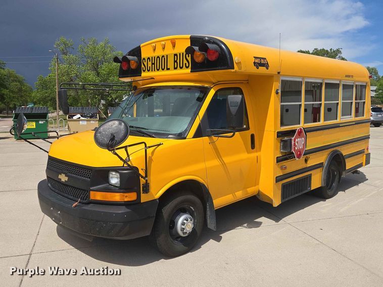 image for item ER1648 2004 Chevrolet Express school bus