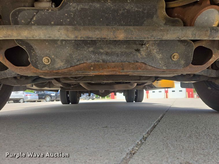 image for item ER1648 2004 Chevrolet Express school bus