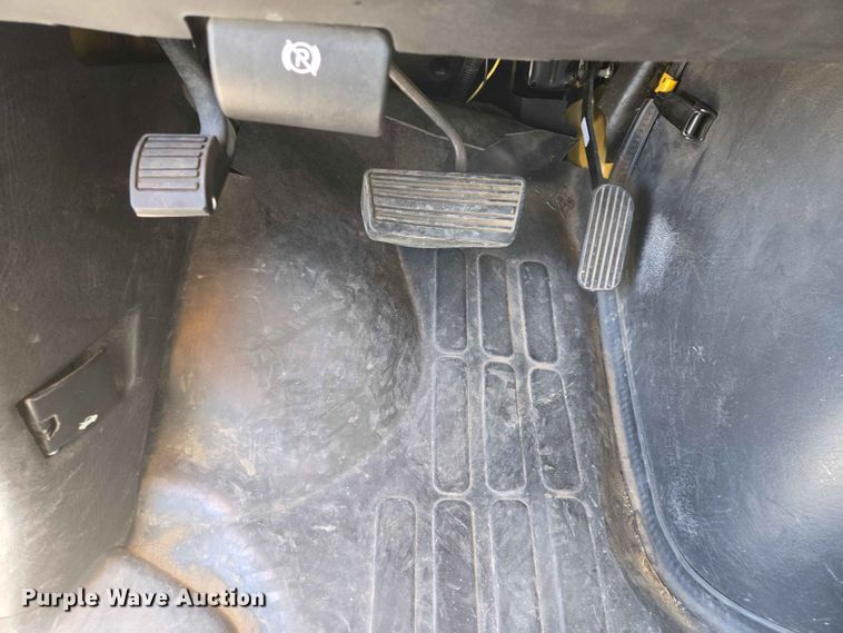 image for item ER1648 2004 Chevrolet Express school bus
