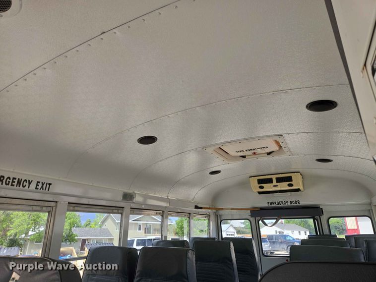 image for item ER1648 2004 Chevrolet Express school bus