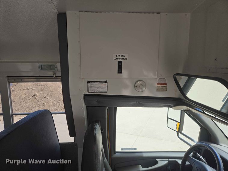 image for item ER1648 2004 Chevrolet Express school bus