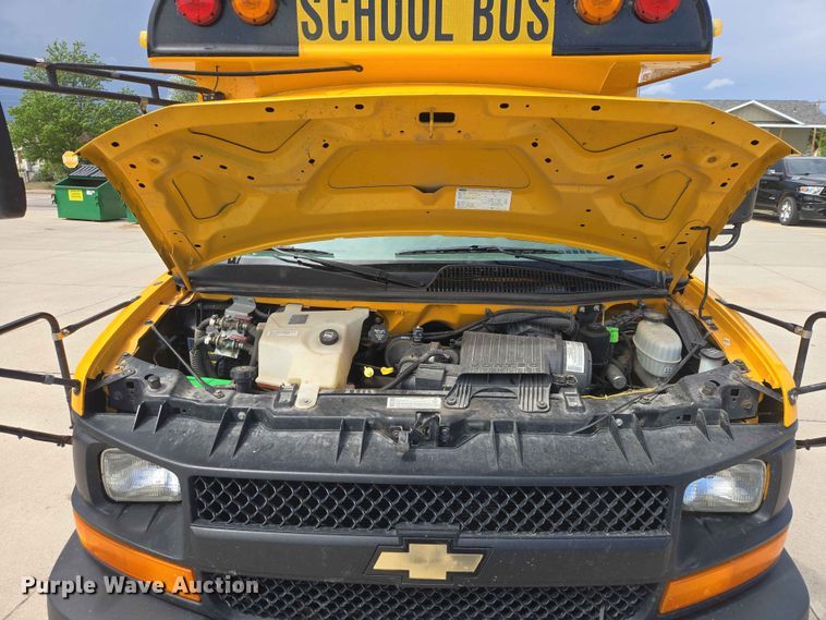 image for item ER1648 2004 Chevrolet Express school bus