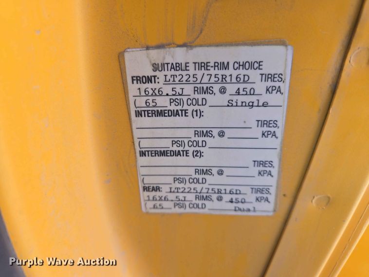 image for item ER1648 2004 Chevrolet Express school bus