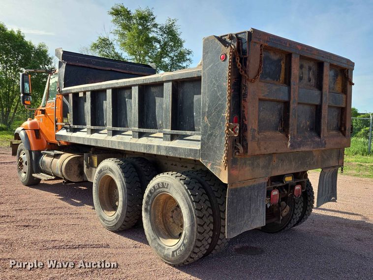 image for item ER1653 2006 International 7400 dump truck