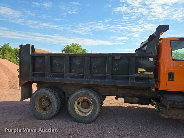 image for item ER1653 2006 International 7400 dump truck