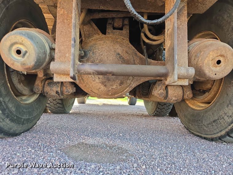 image for item ER1653 2006 International 7400 dump truck