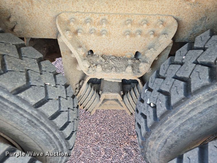 image for item ER1653 2006 International 7400 dump truck