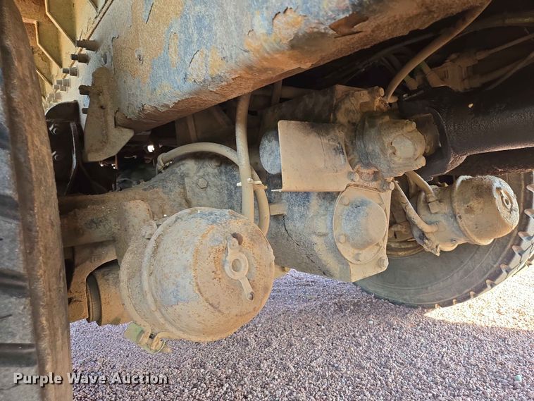 image for item ER1653 2006 International 7400 dump truck