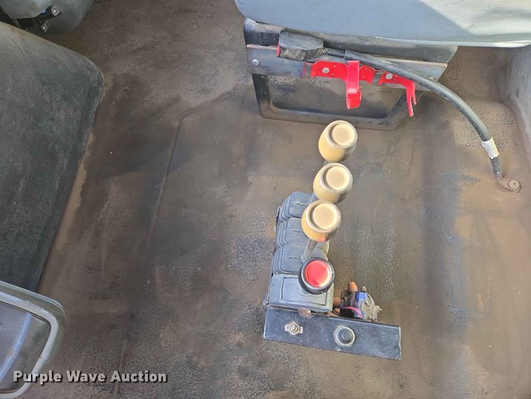 image for item ER1653 2006 International 7400 dump truck