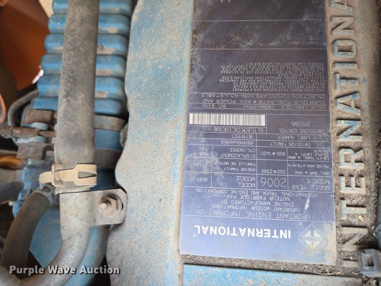 image for item ER1653 2006 International 7400 dump truck