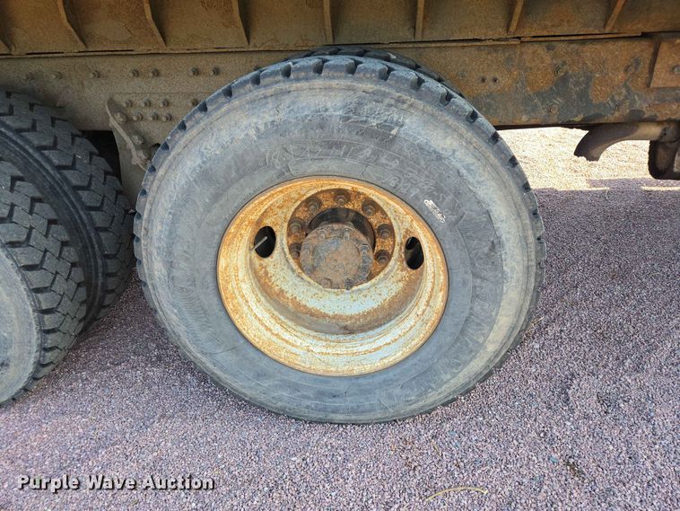 image for item ER1653 2006 International 7400 dump truck