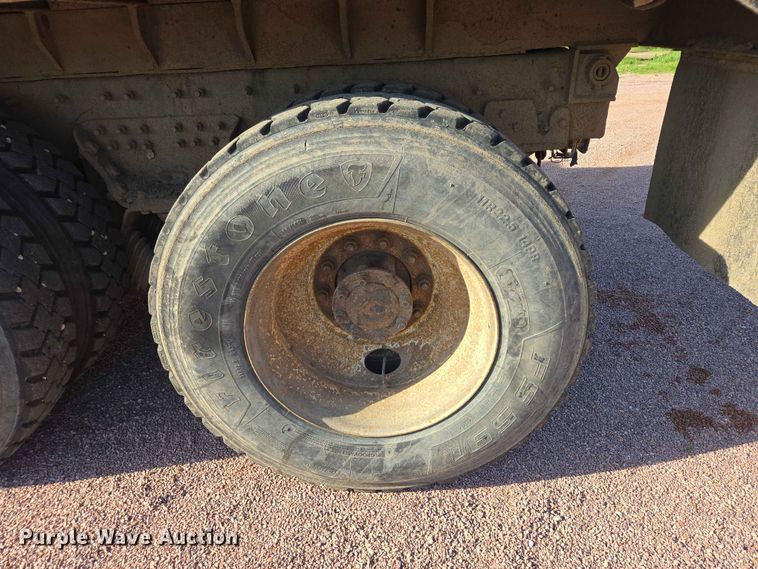 image for item ER1653 2006 International 7400 dump truck