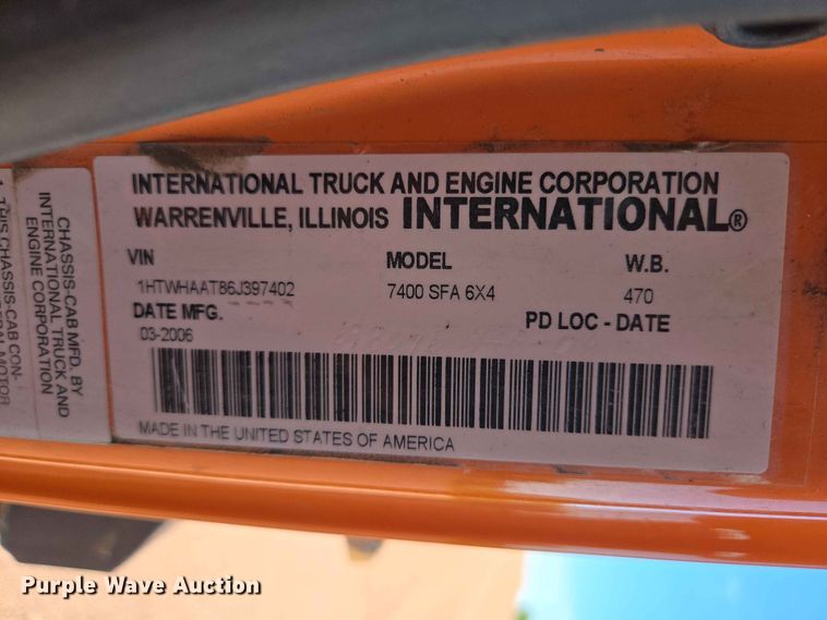 image for item ER1653 2006 International 7400 dump truck