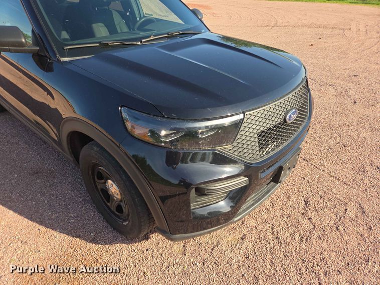 image for item ER1654 2021 Ford Explorer Police Interceptor SUV