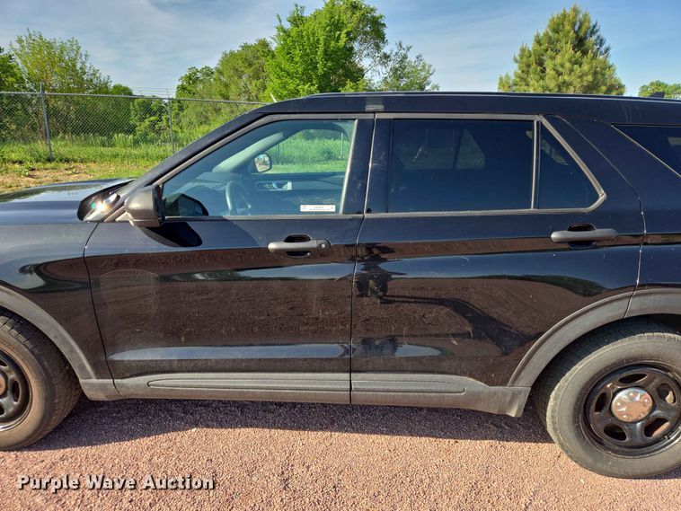 image for item ER1654 2021 Ford Explorer Police Interceptor SUV