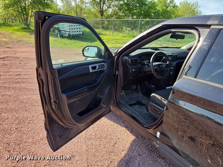 image for item ER1654 2021 Ford Explorer Police Interceptor SUV