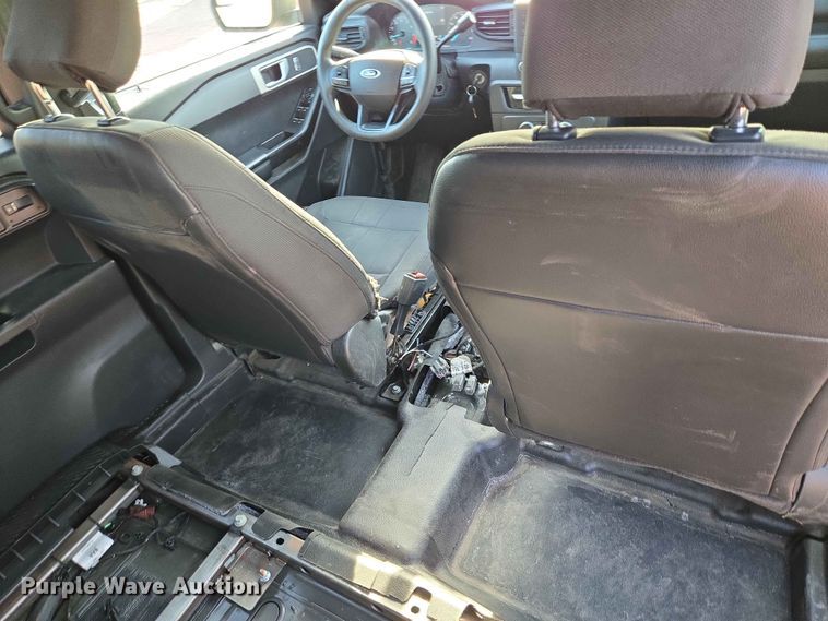 image for item ER1654 2021 Ford Explorer Police Interceptor SUV