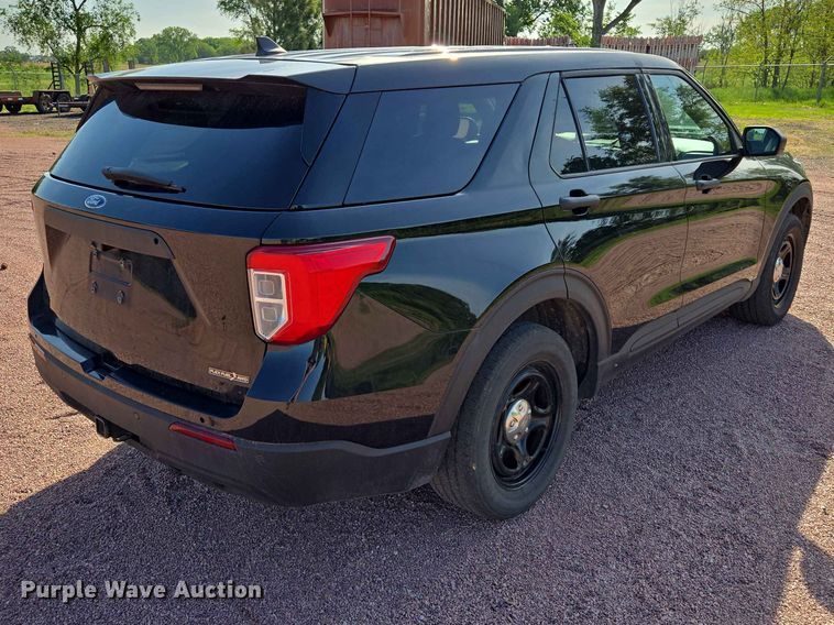 image for item ER1655 2022 Ford Explorer Police Interceptor SUV