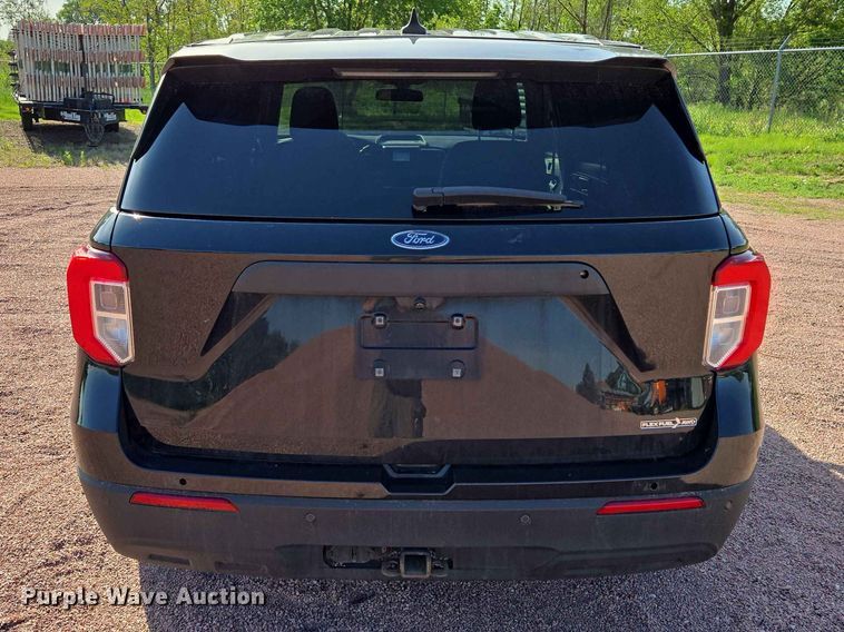 image for item ER1655 2022 Ford Explorer Police Interceptor SUV