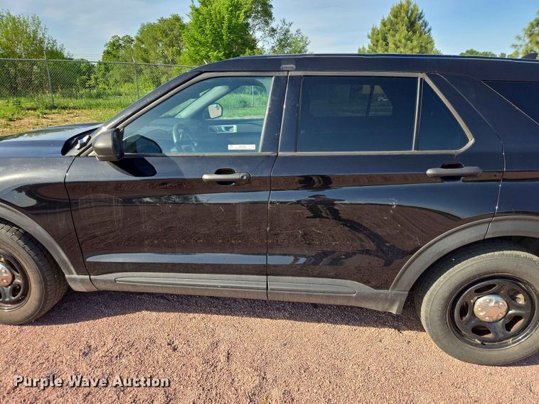 image for item ER1655 2022 Ford Explorer Police Interceptor SUV