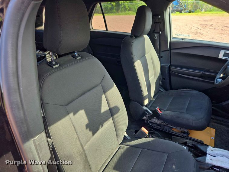 image for item ER1655 2022 Ford Explorer Police Interceptor SUV