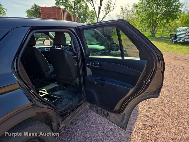 image for item ER1655 2022 Ford Explorer Police Interceptor SUV