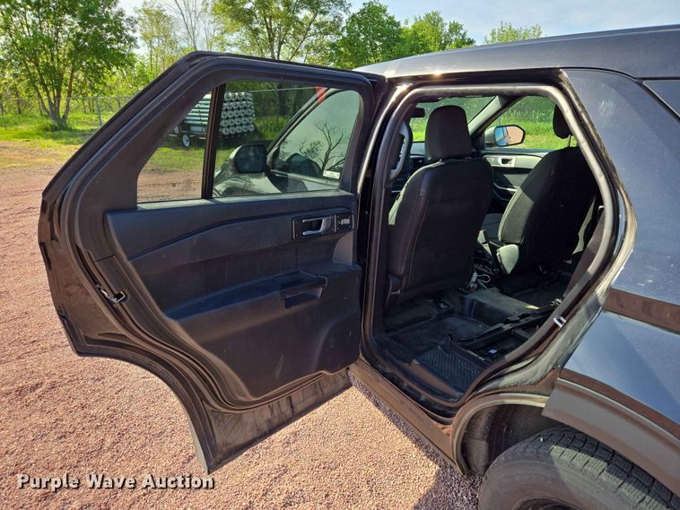 image for item ER1655 2022 Ford Explorer Police Interceptor SUV