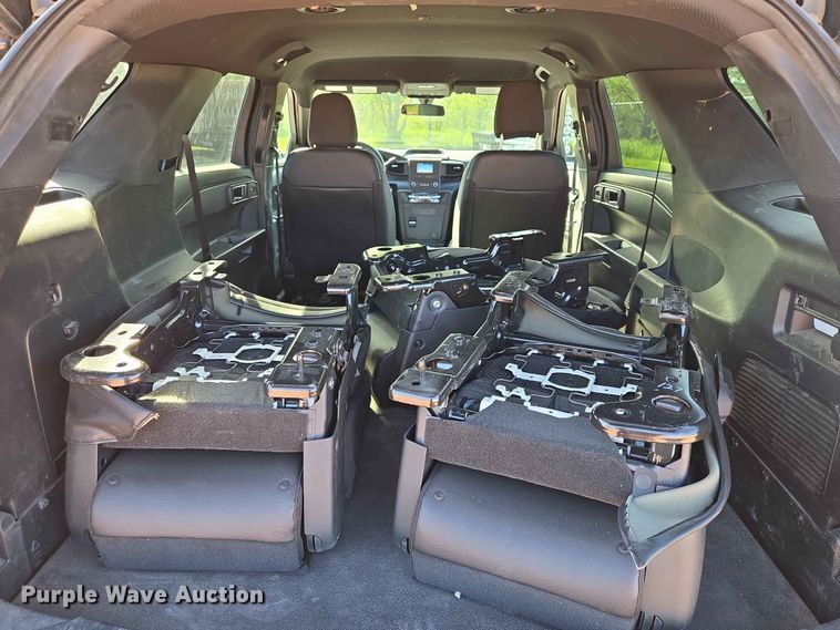 image for item ER1655 2022 Ford Explorer Police Interceptor SUV