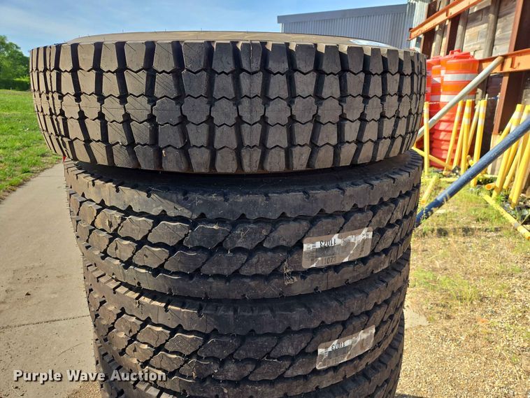 image for item ER1657 (6) 12R22.5 tires