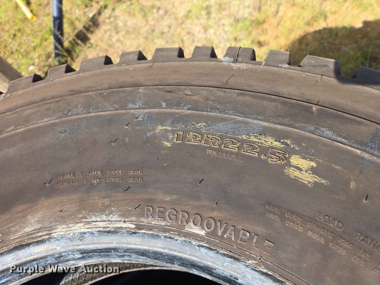 image for item ER1657 (6) 12R22.5 tires
