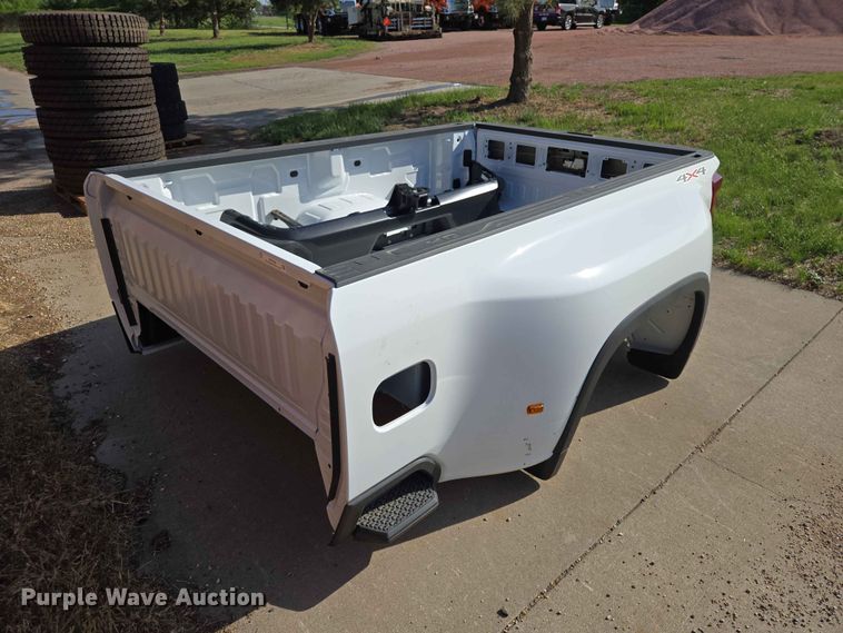 image for item ER1658 Chevrolet pickup truck bed