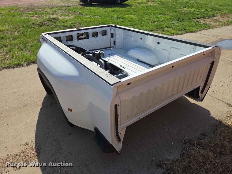 image for item ER1658 Chevrolet pickup truck bed