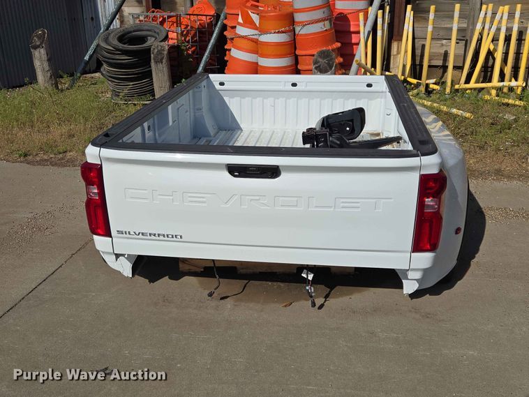 image for item ER1658 Chevrolet pickup truck bed