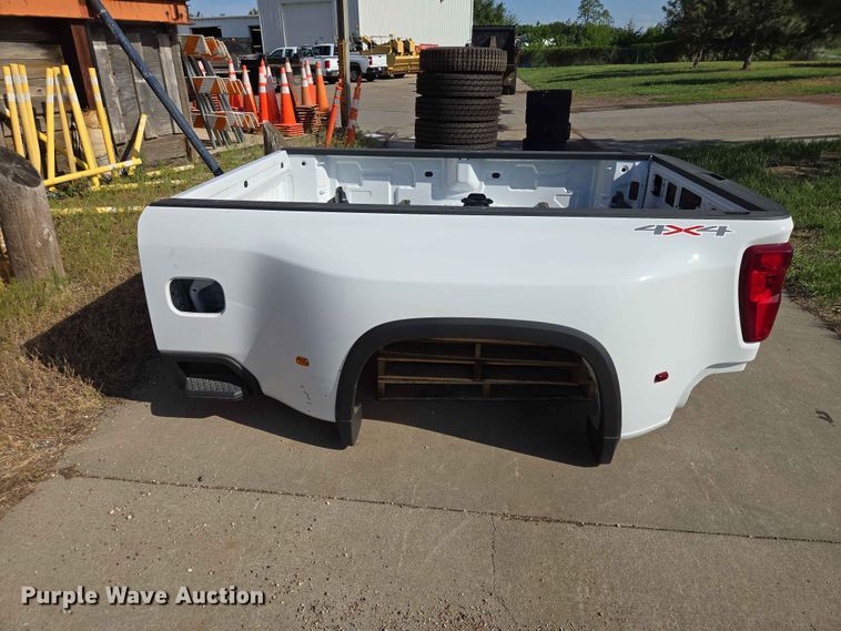 image for item ER1658 Chevrolet pickup truck bed