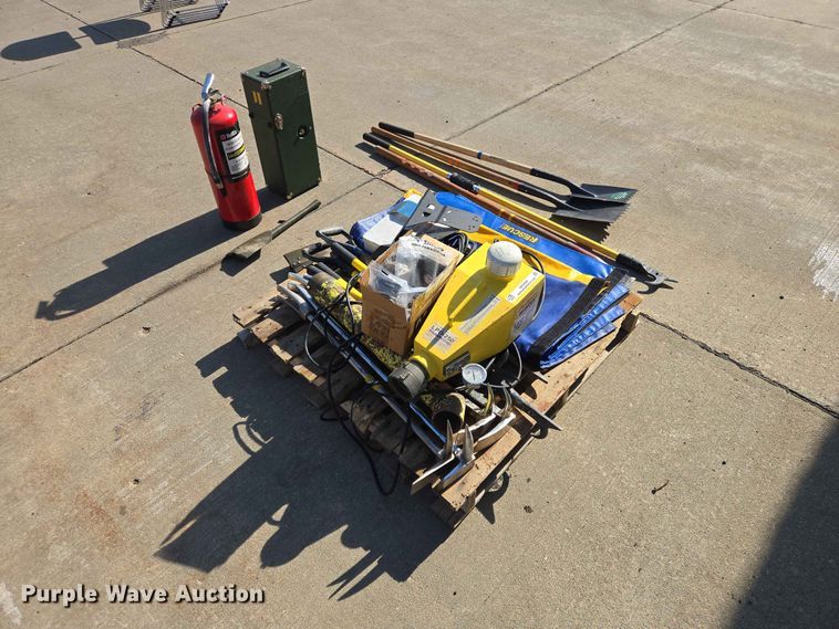 image for item ER1659 Fire fighting tools