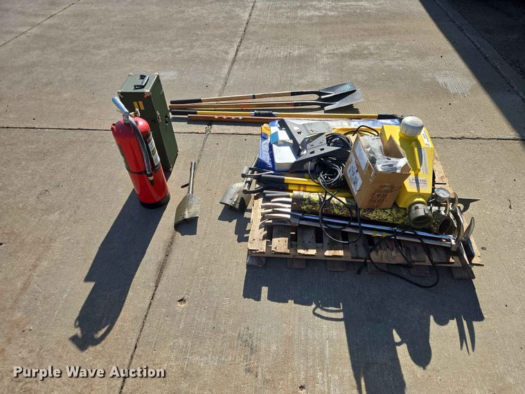 image for item ER1659 Fire fighting tools